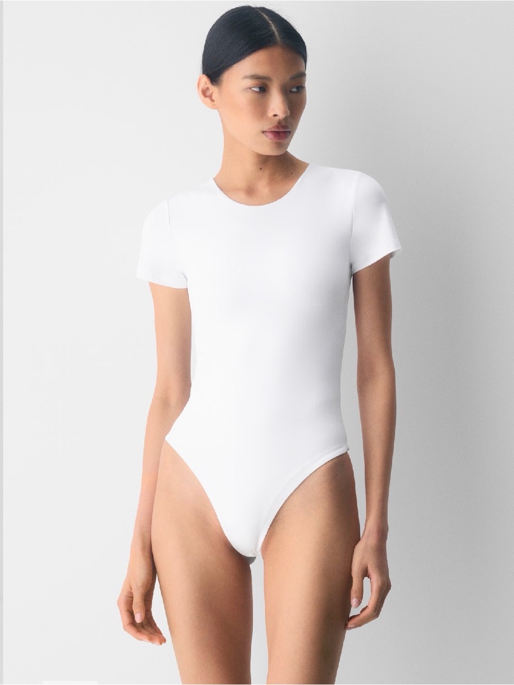 Aritzia Contour Crew Bodysuit